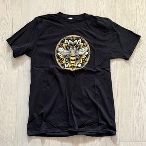 Gildan Bee Tee